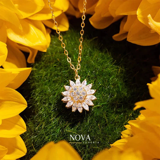 Collar Girasol Rotatorio | Baño en Oro + Caja Regalo Gratis✨